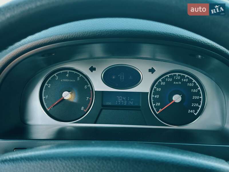 Хетчбек Geely Emgrand 7 (EC7) 2014 в Одесі