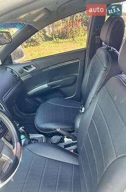 Хетчбек Geely Emgrand 7 (EC7) 2013 в Дніпрі