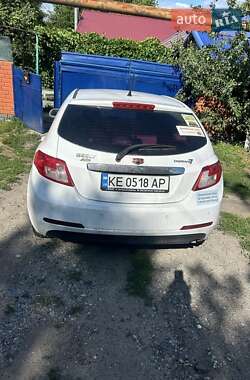 Хэтчбек Geely Emgrand 7 (EC7) 2013 в 
