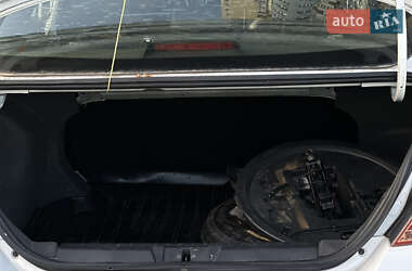 Седан Geely Emgrand 7 (EC7) 2013 в 