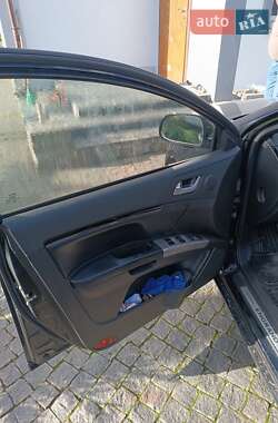 Седан Geely Emgrand 7 (EC7) 2012 в 