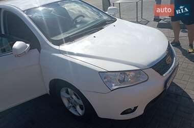 Хэтчбек Geely Emgrand 7 (EC7) 2012 в 