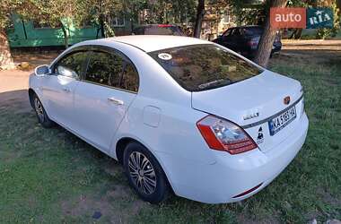 Седан Geely Emgrand 7 (EC7) 2013 в 
