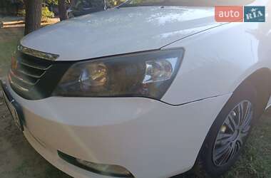 Седан Geely Emgrand 7 (EC7) 2013 в 