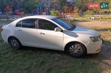 Седан Geely Emgrand 7 (EC7) 2013 в 