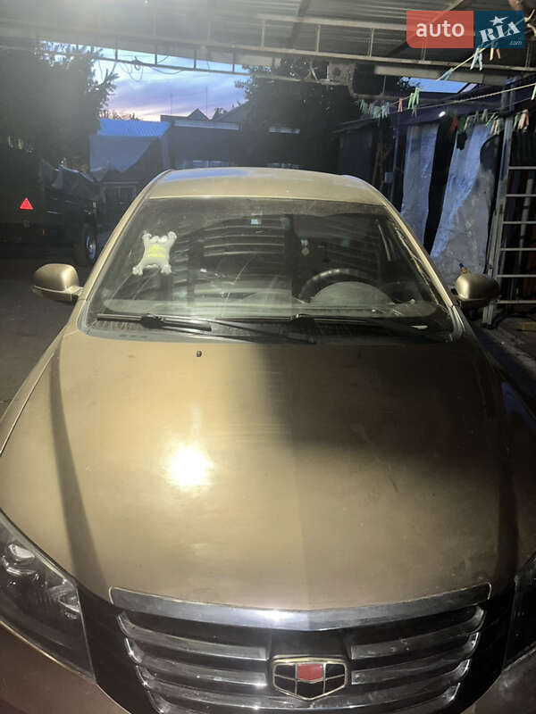 Седан Geely Emgrand 7 (EC7) 2013 в Новомосковске