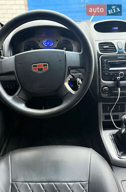 Седан Geely Emgrand 7 (EC7) 2012 в 
