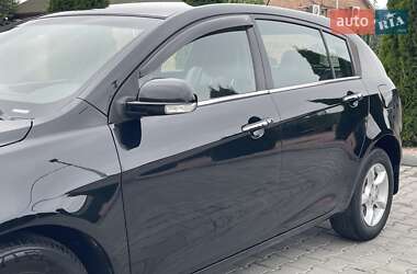 Хетчбек Geely Emgrand 7 (EC7) 2013 в 