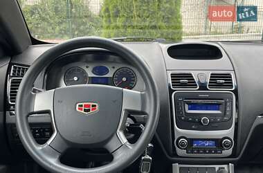 Хетчбек Geely Emgrand 7 (EC7) 2013 в 