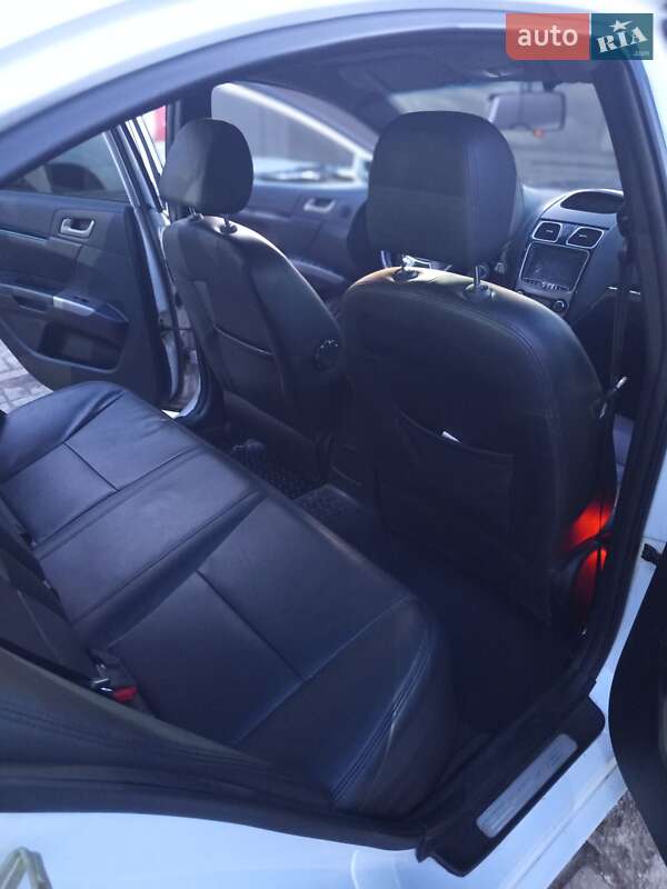 Хетчбек Geely Emgrand 7 (EC7) 2013 в Прилуках