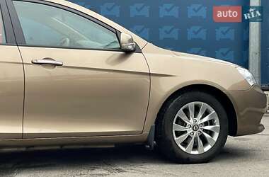 Седан Geely Emgrand 7 (EC7) 2012 в 