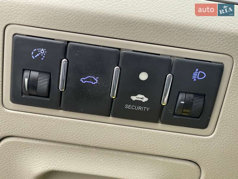Седан Geely Emgrand 7 (EC7) 2012 в Києві