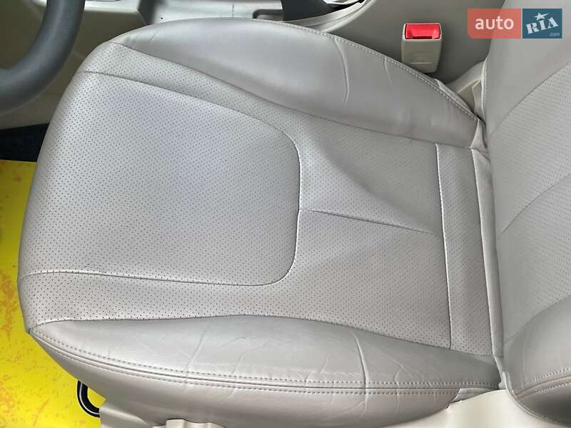 Седан Geely Emgrand 7 (EC7) 2012 в Києві