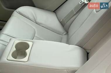 Седан Geely Emgrand 7 (EC7) 2012 в 