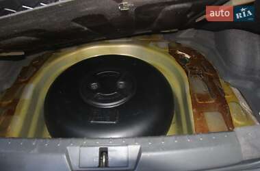 Седан Geely Emgrand 7 (EC7) 2011 в 
