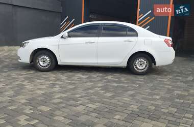 Седан Geely Emgrand 7 (EC7) 2012 в  фото 2 Седан Geely Emgrand 7 (EC7) 2012 в