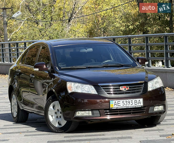 Седан Geely Emgrand 7 (EC7) 2012 в Дніпрі