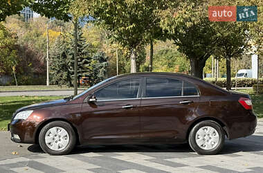 Седан Geely Emgrand 7 (EC7) 2012 в 