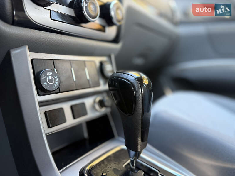 Седан Geely Emgrand 7 (EC7) 2012 в Дніпрі
