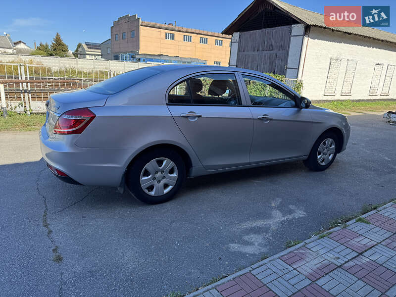 Седан Geely Emgrand 7 (EC7) 2018 в Умані