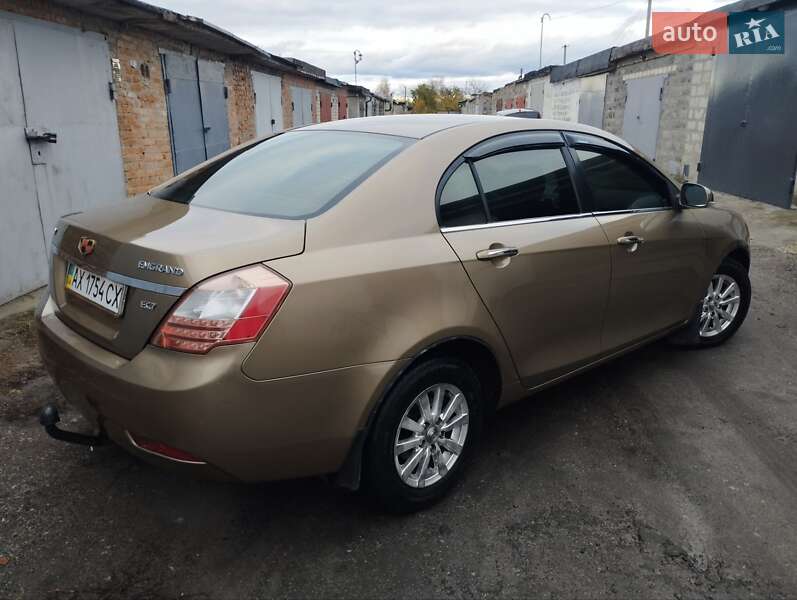 Седан Geely Emgrand 7 (EC7) 2012 в Краснограді