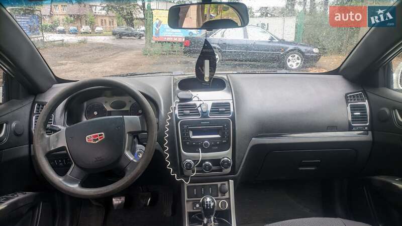 Седан Geely Emgrand 7 (EC7) 2014 в Умані
