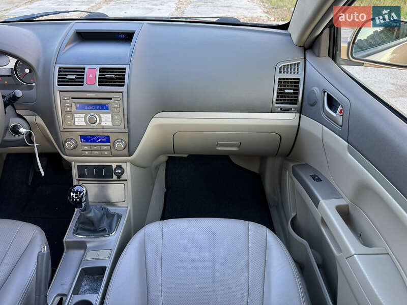 Седан Geely Emgrand 7 (EC7) 2012 в Киеве