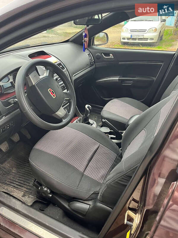 Седан Geely Emgrand 7 (EC7) 2013 в Южном фото 5 Седан Geely Emgrand 7 (EC7) 2013 в Южном