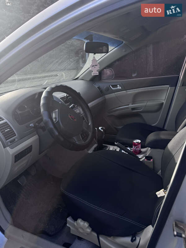 Седан Geely Emgrand 7 (EC7) 2012 в Краматорську