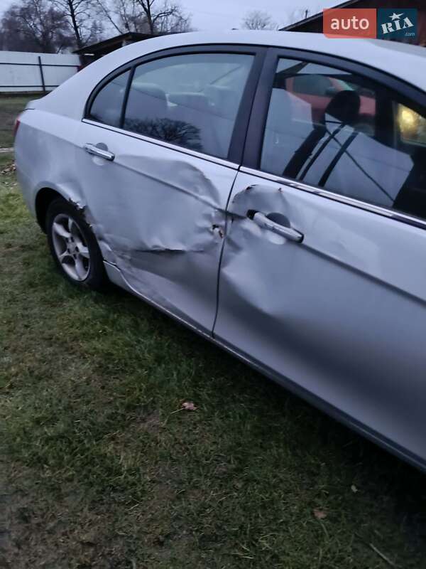 Седан Geely Emgrand 7 (EC7) 2013 в Львове