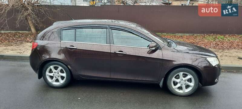 Хэтчбек Geely Emgrand 7 (EC7) 2014 в Ирпене фото 4 Хэтчбек Geely Emgrand 7 (EC7) 2014 в Ирпене