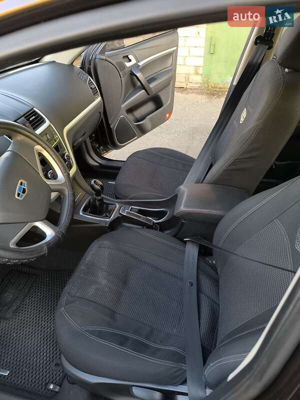 Седан Geely Emgrand 7 (EC7) 2016 в Миколаєві