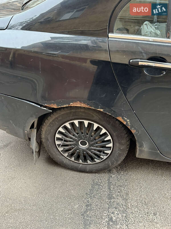 Седан Geely Emgrand 7 (EC7) 2013 в Днепре