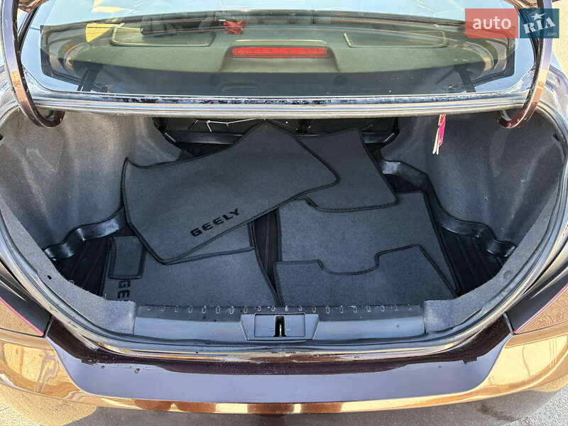 Седан Geely Emgrand 7 (EC7) 2013 в Николаеве