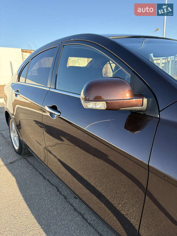 Седан Geely Emgrand 7 (EC7) 2013 в Николаеве