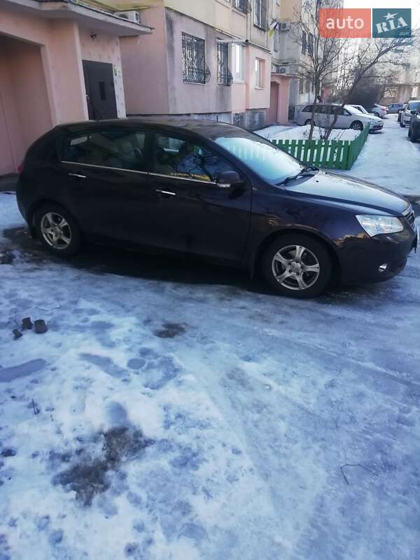 Хэтчбек Geely Emgrand 7 (EC7) 2013 в Полтаве