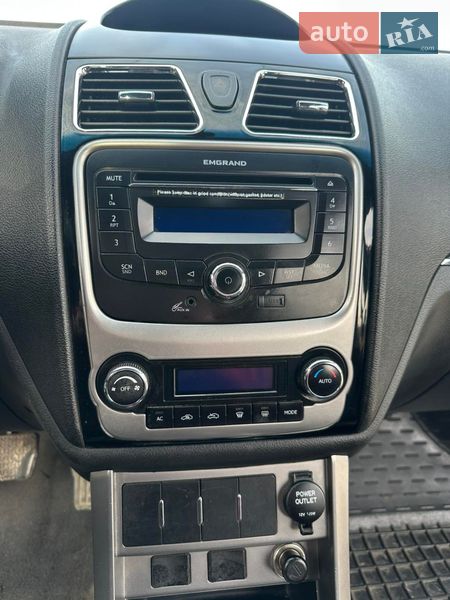 Седан Geely Emgrand 7 (EC7) 2013 в Подрясном