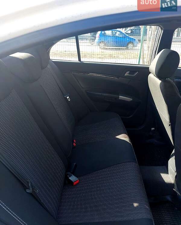 Седан Geely Emgrand 7 (EC7) 2013 в Днепре