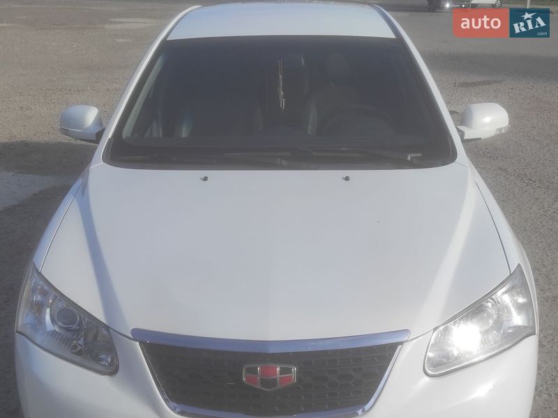 Хетчбек Geely Emgrand 7 (EC7) 2013 в Вараші