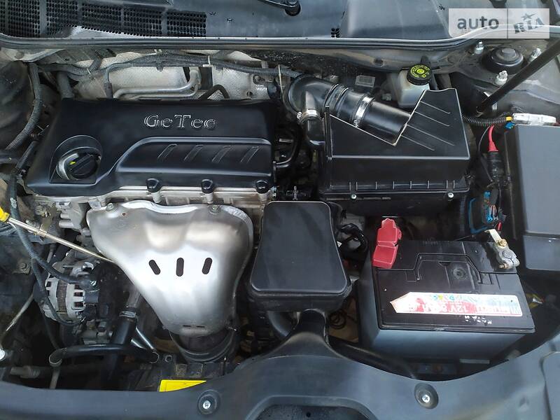 Седан Geely Emgrand 8 (EC8) 2013 в Южноукраїнську