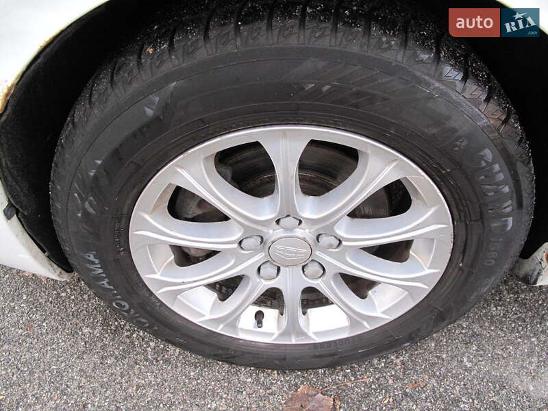 Седан Geely Emgrand 8 (EC8) 2014 в Києві фото 7 Седан Geely Emgrand 8 (EC8) 2014 в Києві