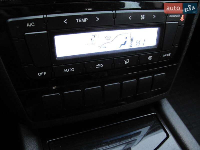 Седан Geely Emgrand 8 (EC8) 2014 в Києві фото 45 Седан Geely Emgrand 8 (EC8) 2014 в Києві