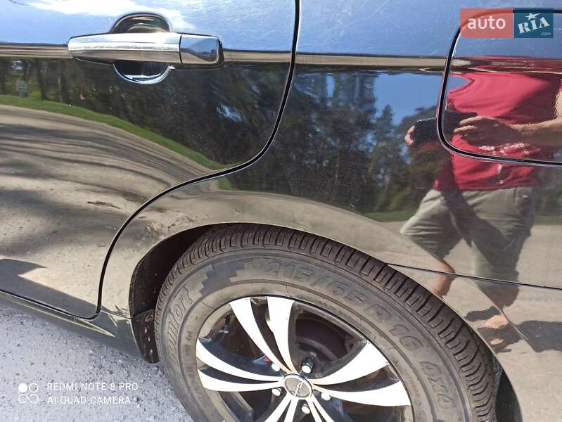 Седан Geely Emgrand 8 (EC8) 2013 в Тараще фото 21 Седан Geely Emgrand 8 (EC8) 2013 в Тараще