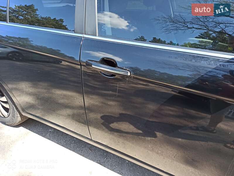 Седан Geely Emgrand 8 (EC8) 2013 в Тараще фото 23 Седан Geely Emgrand 8 (EC8) 2013 в Тараще