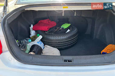 Седан Geely Emgrand 8 (EC8) 2014 в 