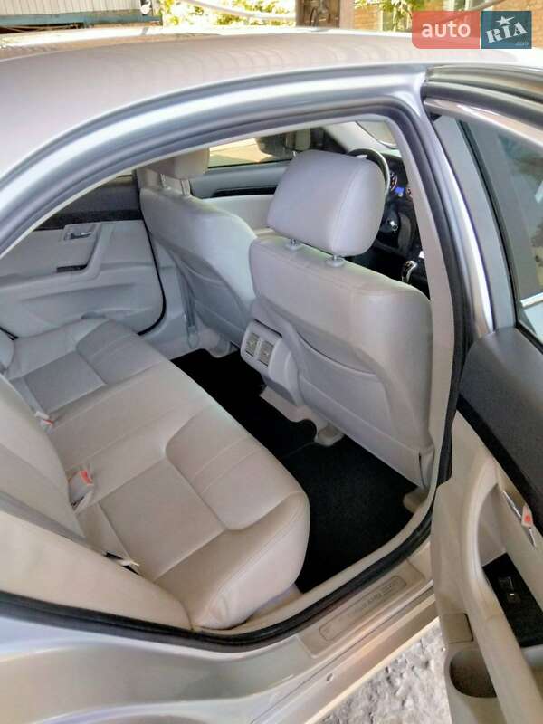 Седан Geely Emgrand 8 (EC8) 2013 в Казанке