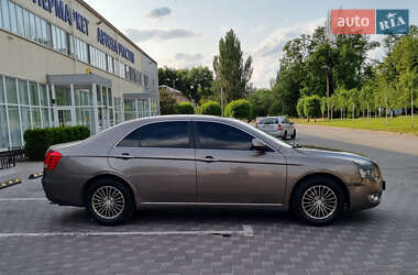 Седан Geely Emgrand 8 (EC8) 2013 в 
