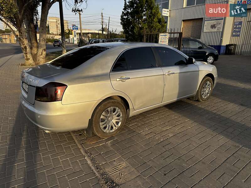 Седан Geely Emgrand 8 (EC8) 2013 в Николаеве
