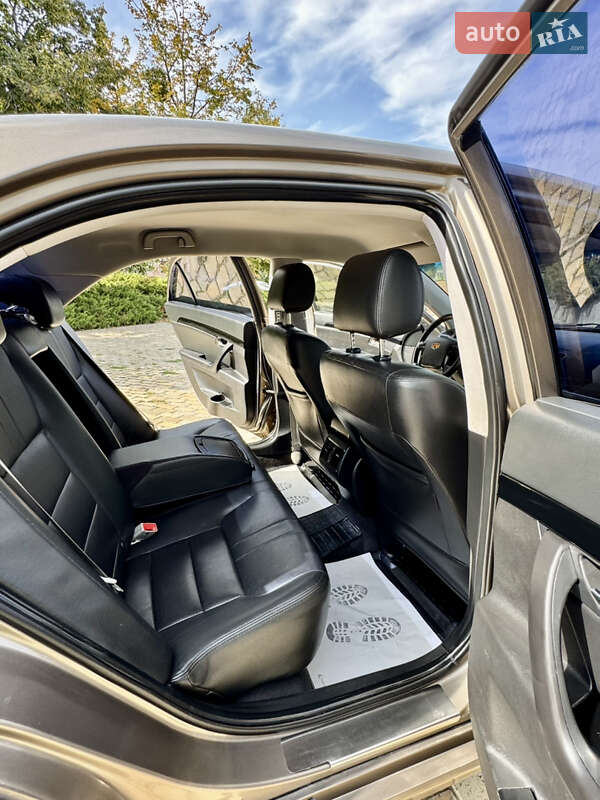 Седан Geely Emgrand 8 (EC8) 2014 в Белой Церкви