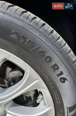 Седан Geely Emgrand 8 (EC8) 2014 в 
